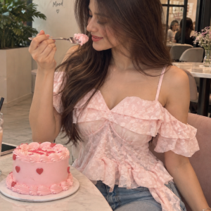 Floral Lace Ruffle Peplum Top